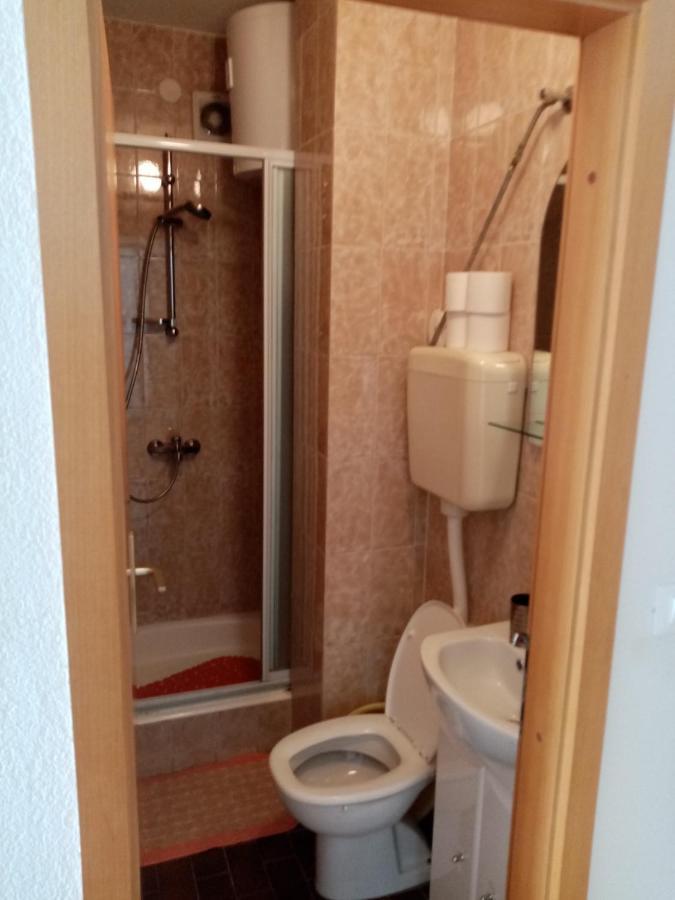 Apartments Iva Baska Voda Luaran gambar